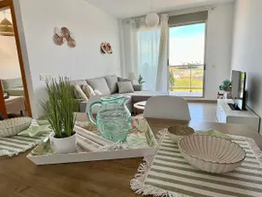 Bright and terrace with a view of the beach - Image 4