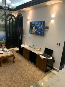 Enjoy modern studio TV/AC/WiFi by tram/sea - Image 2