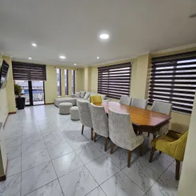 Family-friendly and comfortable apartment. - Image 4