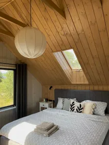 Hilly cottage - Image 2