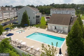 Luxury Coastal Townhouse with Pool & Game Room - Image 3