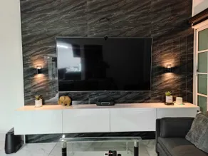 Luxurious, no steps | 3 King | 75”TV | Garage. - Image 2