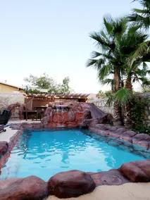 Big Family! -West Side, 5 Bedroom, 7 Bed - Image 2