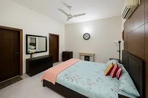 Elegant Entire 4BR House in G-9 Islamabad - Image 5