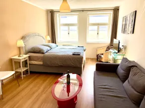 Bright and spacious apartment for 2-4 people - Image 5