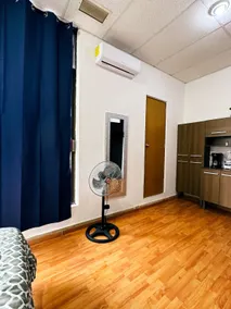 Studio 3, 2nd floor, Balcony, Cozy - Image 5