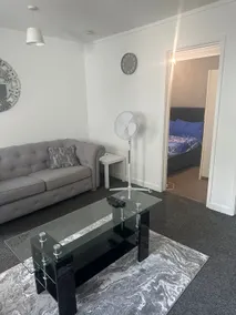 Cosy 1 Bedroom Bungalow Between Basildon & Wickford - Image 2