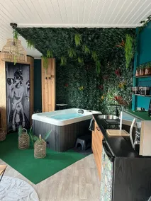 tropical spa house lgz - Image 2