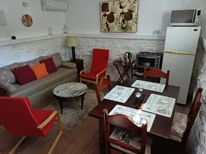 Independent apartment in a house - Image 2