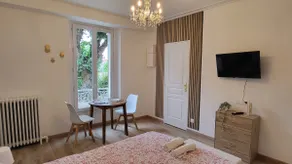 Le Royal, close to Paris & Disney - Image 4
