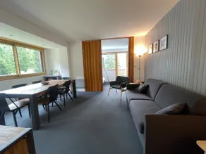 Resort View Apartment with Balcony, Parking & Ideal for 6 People - Image 2