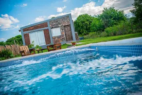 Cabin with pool - Image 4