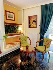 Sarakin's Mansion Luxury Retreat - Image 2
