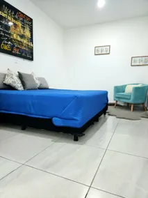 Comfortable executive room - Image 5