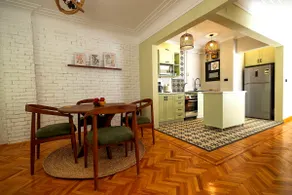 Luxe Heliopolis 2 BR Apt - Huge Patio Near Airport - Image 4