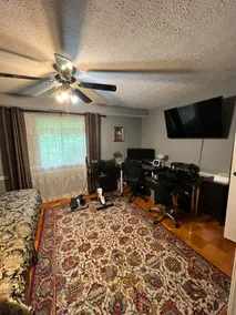 Keyless entry comfortable apt - Image 4