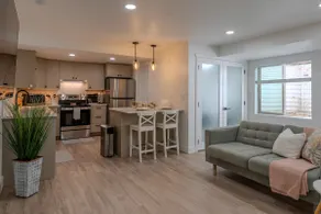 Modern Private Suite | Self Check-In + Parking - Image 2
