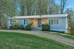 Cozy Retreat | Walk to Shops, Hot Tub, Fenced Yard - Image 2