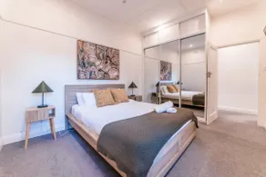 3BR Glen Iris Gem – Sleeps 8, Near Train & Freeway - Image 4