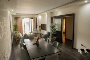 Midtown Penthouse with roof - Image 3