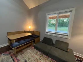 Cozy Country Cottage - Image 4