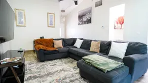 Charming 3-Bedroom Retreat – Now 10% Off! - Image 3