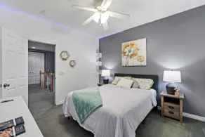 5BR Villa w Garage, Driveway, Backyard - Image 5