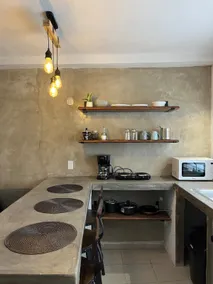 Centrally located, urban and stylish. - Image 5