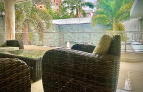 SPECTACULAR HOUSE WITH PRIVATE POOL - Image 4