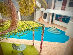 SPECTACULAR HOUSE WITH PRIVATE POOL - Image 3