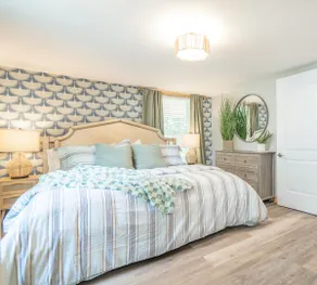 Charming Coastal Cottage: King bed+Loft+Firepit - Image 3