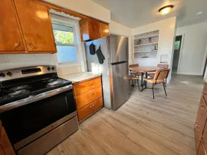 Backyard Bungalow - Image 5