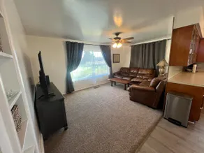 Backyard Bungalow - Image 4