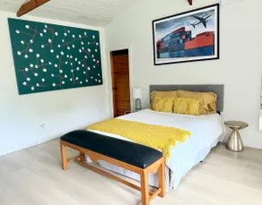 Private studio guest cottage - Image 2