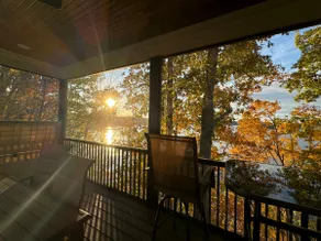 Luxury Lakefront Retreat overlooking Barren Lake - Image 2