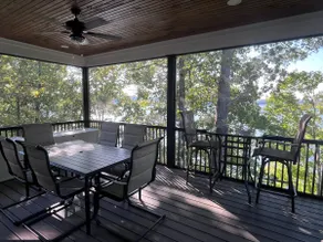 Luxury Lakefront Retreat overlooking Barren Lake - Image 4