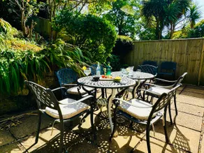 ‘Luxury’ newly renovated Villa, Bonchurch Village - Image 5
