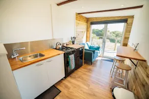 Cabin by the sea - Image 2