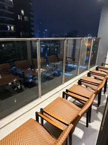 RiverView Corner Luxury 2Br 81m2 Opera by Chihome - Image 4