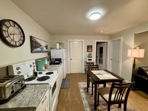 Serene Retreat Suite - Image 3
