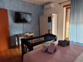 ”La Casa di LoLLo B&B two rooms downtown - Image 3