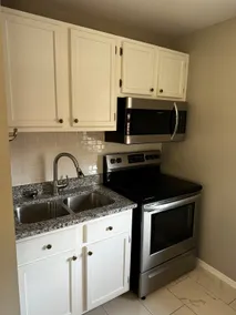 Modern apartment Maple Ridge- perfect location! - Image 3