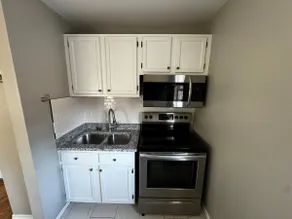 Modern apartment Maple Ridge- perfect location! - Image 5