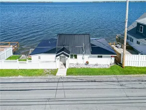 Lake House Retreat - Image 2