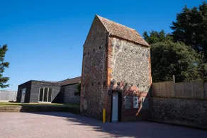 Church Road Retreats - Driftwood - Image 3