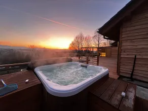 The ”Modrzewiowka” house with a swimming pool, sauna, and jacuzzi - Image 2