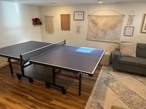 The Boho cottage - 4 Bed 2 Bath w Ping Pong Table - Image 2