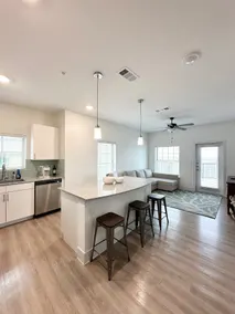 Luxury getaway with a VIEW! - Image 2