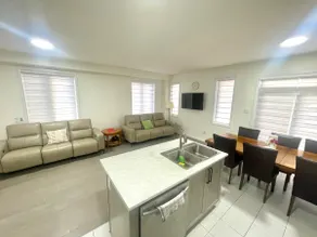 Entire 4 Bedroom House + Office in Ottawa - Image 2