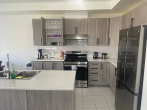 Entire 4 Bedroom House + Office in Ottawa - Image 4